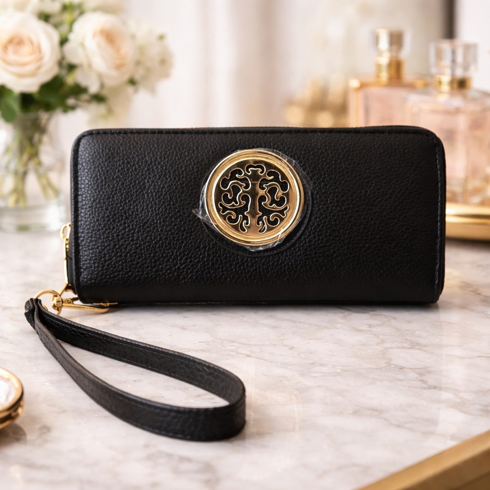 Elegant Black Leather Wristlet with Double Zippers & Gold Accent New - Picture 5 of 15